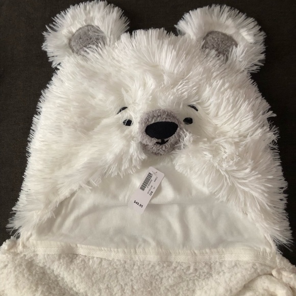 La Vie En Rose Polar Bear Shawl or Wrap NWT - Picture 14 of 16